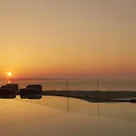 Hotiday Santorini 4*