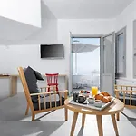 Hotiday Santorini イア