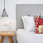 Hotiday Santorini 4*