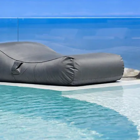 ホテル Hotiday Santorini 4*