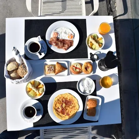 Hotel Hotiday Santorini Ia