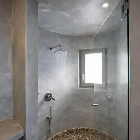 Hotiday Santorini 4*