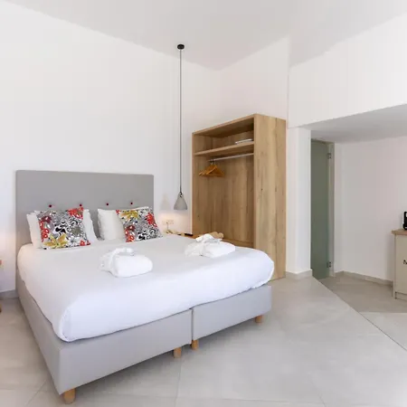 Hotiday Santorini 4* Ia