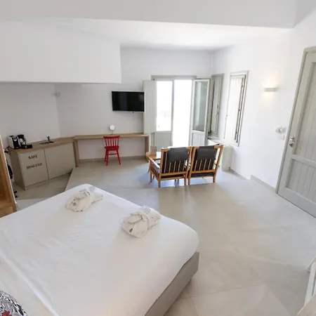 Hotiday Santorini Hotel 4*