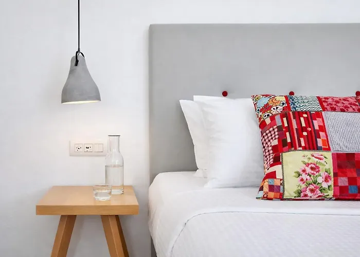 Hotiday Santorini 4*