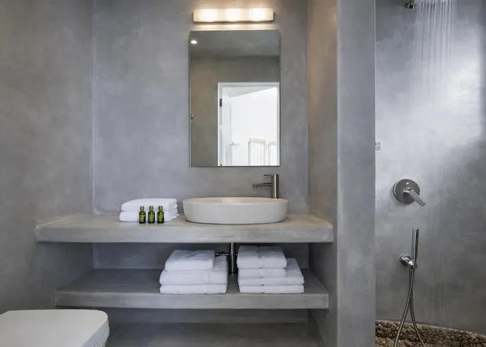 Hotiday Santorini 4*