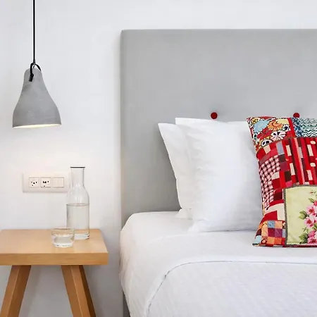 Hotiday Santorini 4*