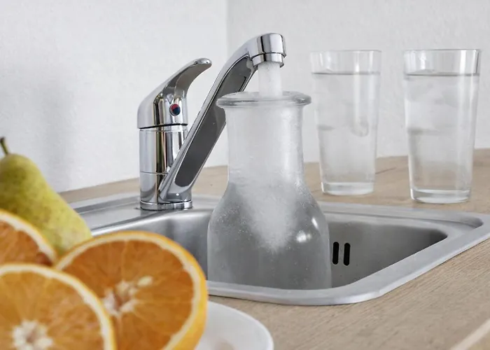 Hotiday Santorini מלון 4*